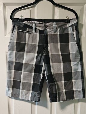 DC Men's Black & Gray Plaid Flat-Front Shorts
